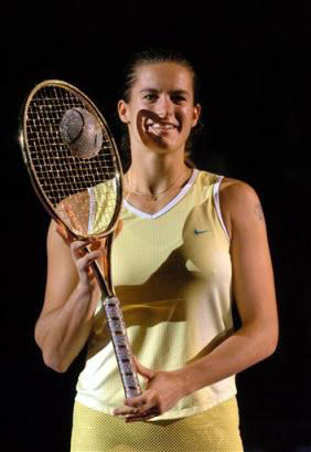 Amelie Mauresmo won Proximus Diamond Games 2005