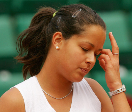 Ana Ivanovic reacts after loosing against Russian Nadia Petrova after their quarter final match of the tennis French Open at Roland Garros, 31 May 2005 in Paris. Petrova won 6-2, 6-2