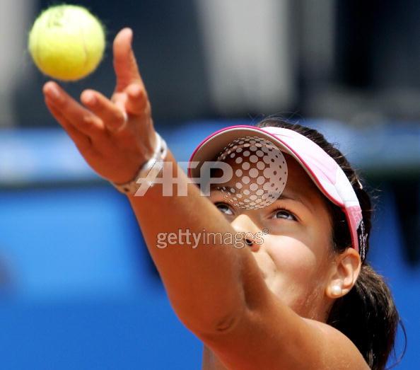 Ana Ivanovic serves during her match against Switzerland's Patty Schnyder, in Rome's Italian WTA Master, 12 May 2005