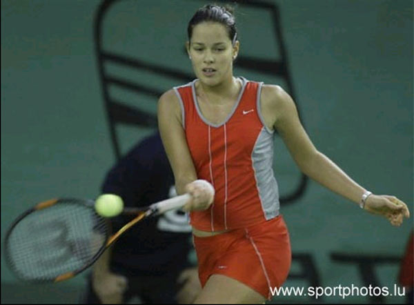 Ana Ivanovic in the match against  ANABEL MEDINA GARRIGUES, during 1/4 final of Seat Open Luxembourg 2004