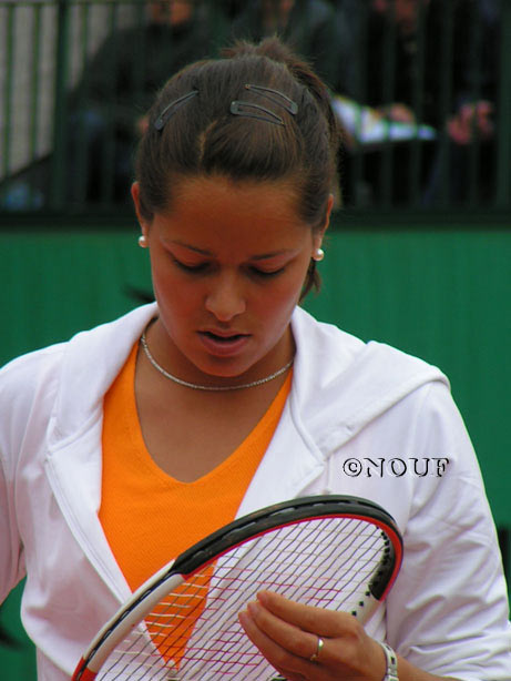 Ana Ivanovic before her first match against Stephanie Foretz , 24.05.2005. 