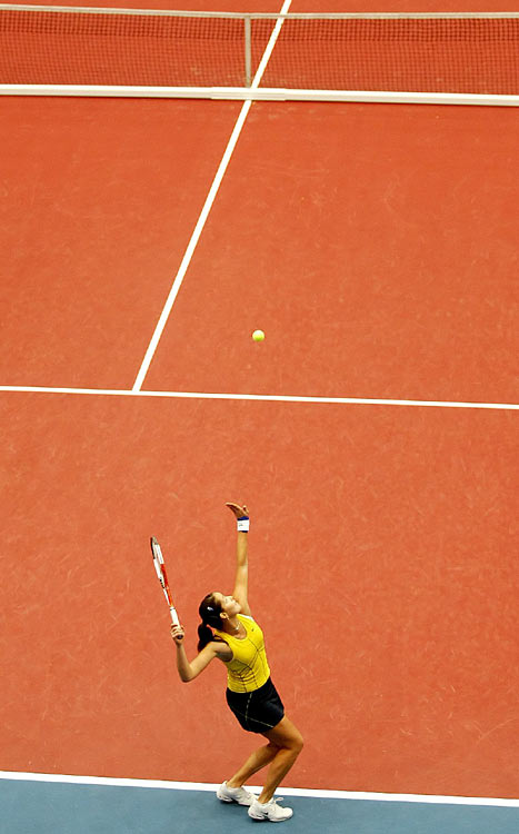 Ana Ivanovic serves the ball to France's Tatiana Golovin during their Linz Open quarterfinal tennis match in Linz, Austria, October 28, 2005. Ivanovic won 7-5 6-3.