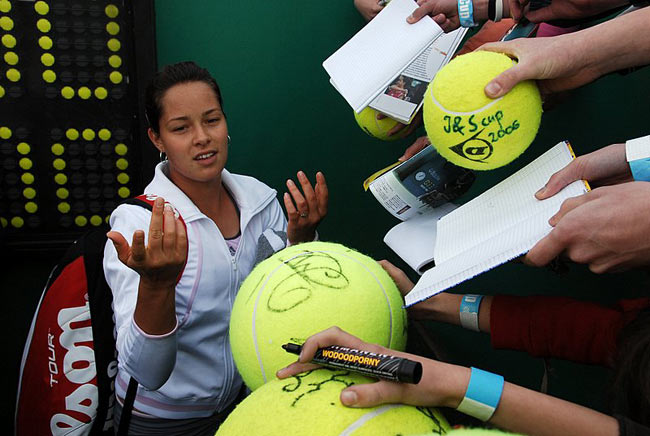 Ana Ivanovic and her fans after 1st round match, 02 May 2006 in Warsaw. Ana win 6:4 7:5