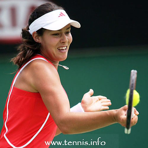 Ana Ivanovic of Serbia and Montenegro returns the shot against Shenay Perry of USA during the Australian Open Tennis Tournament in Melbourne, Australia, Tuesday, Jan 17, 2006. Ivanovic won the match 6-4, 6-4. 