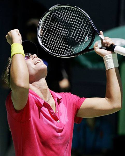 Samantha Strosur of Australia returns a shot in the match against Ana Ivanovic of Serbia and Montenegro during the Australian Open Tennis Tournament in Melbourne, Australia, Thursday, Jan 19, 2006. Stosur won the match 6-3, 7-5. 