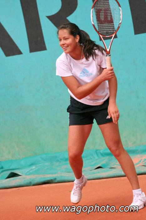 Ana Ivanovic in the practice on Roland Garros, Paris. 27.05.2006.