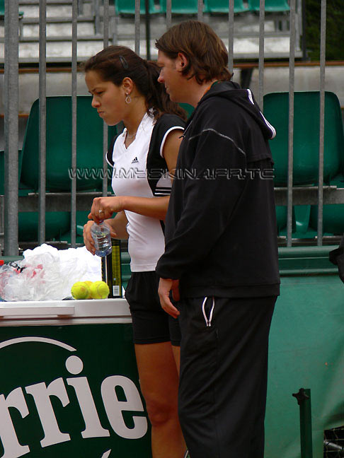 Ana Ivanovic in the practice on Roland Garros, Paris. 27.05.2006.