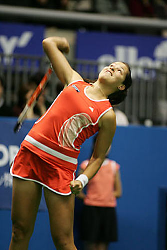 Ana Ivanovic of Serbia and Montenegro service to Japan's Ai Sugiyama during their first round match at the Pan Pacific Open tennis tournament in Tokyo January 31, 2006. 